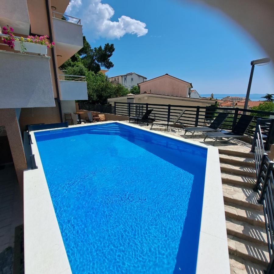 Apartments Vila Adrijana & Fitness Studio Wolf Башка-Вода Экстерьер фото