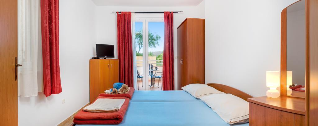 Apartments Vila Adrijana & Fitness Studio Wolf Башка-Вода Экстерьер фото